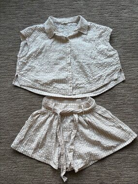 Splendid gauze cotton Two-Piece Set – Sleeveless Button Top & Tie-Waist Shorts